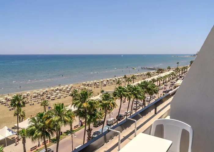 Finikoudes Seaview Vibe 1 Bdr Flat *